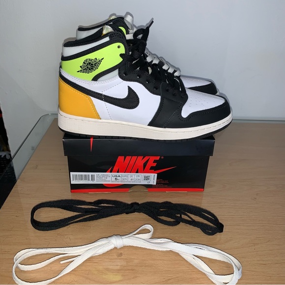 jordan 1 retro high og volt gold